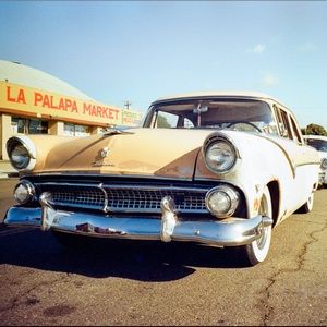 Meet your Posher, Cesar